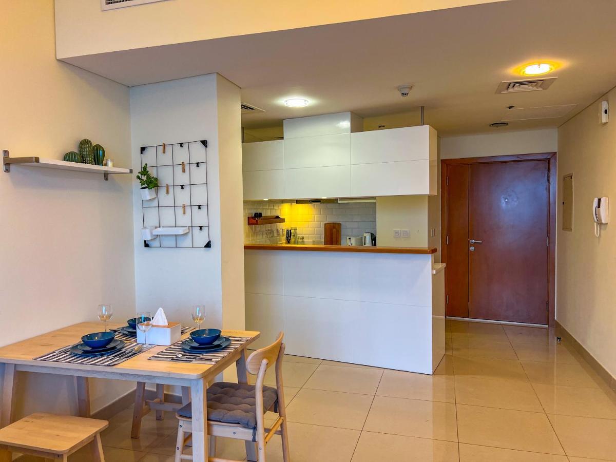 Exquisite, Luxe 1Bd Apartment, Unparalleled Sea Views, Prime Dubai Marina Location & Full Kitchen By "La Buena Vida Holiday Homes المظهر الخارجي الصورة